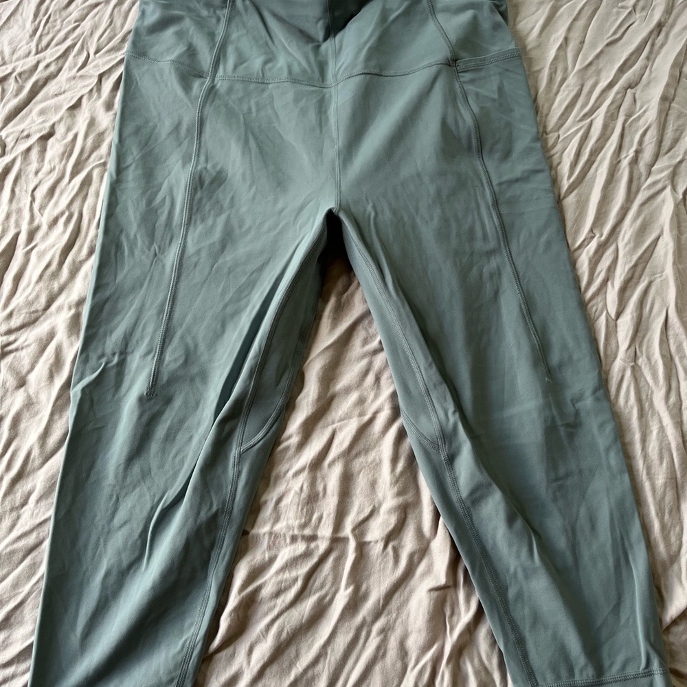 Sweaty Betty Super Soft Crop Pants in Sage LIKE NEW